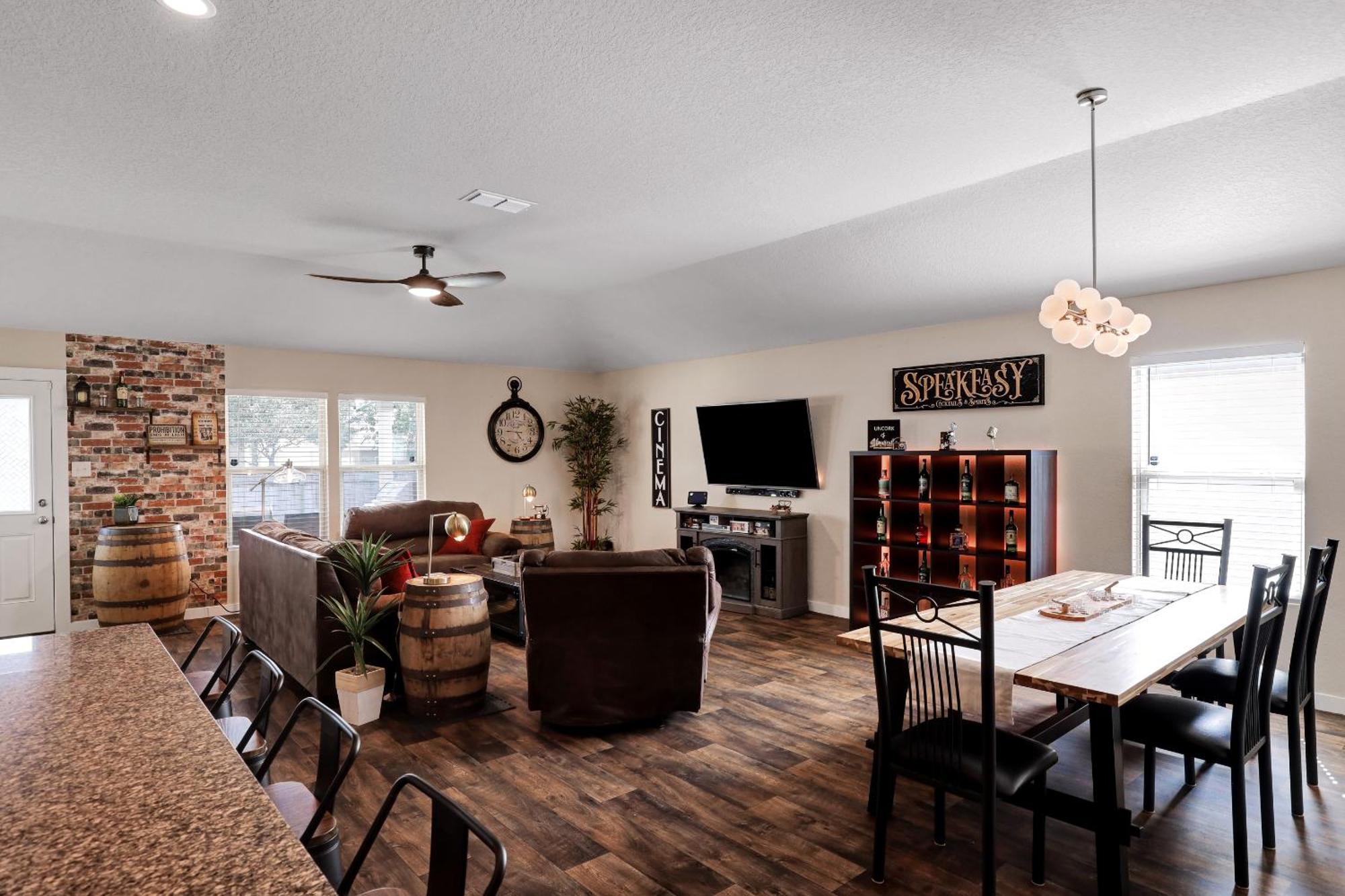 Speakeasy - A Birdy Vacation Rental ซานอันโตนิโอ ภายนอก รูปภาพ