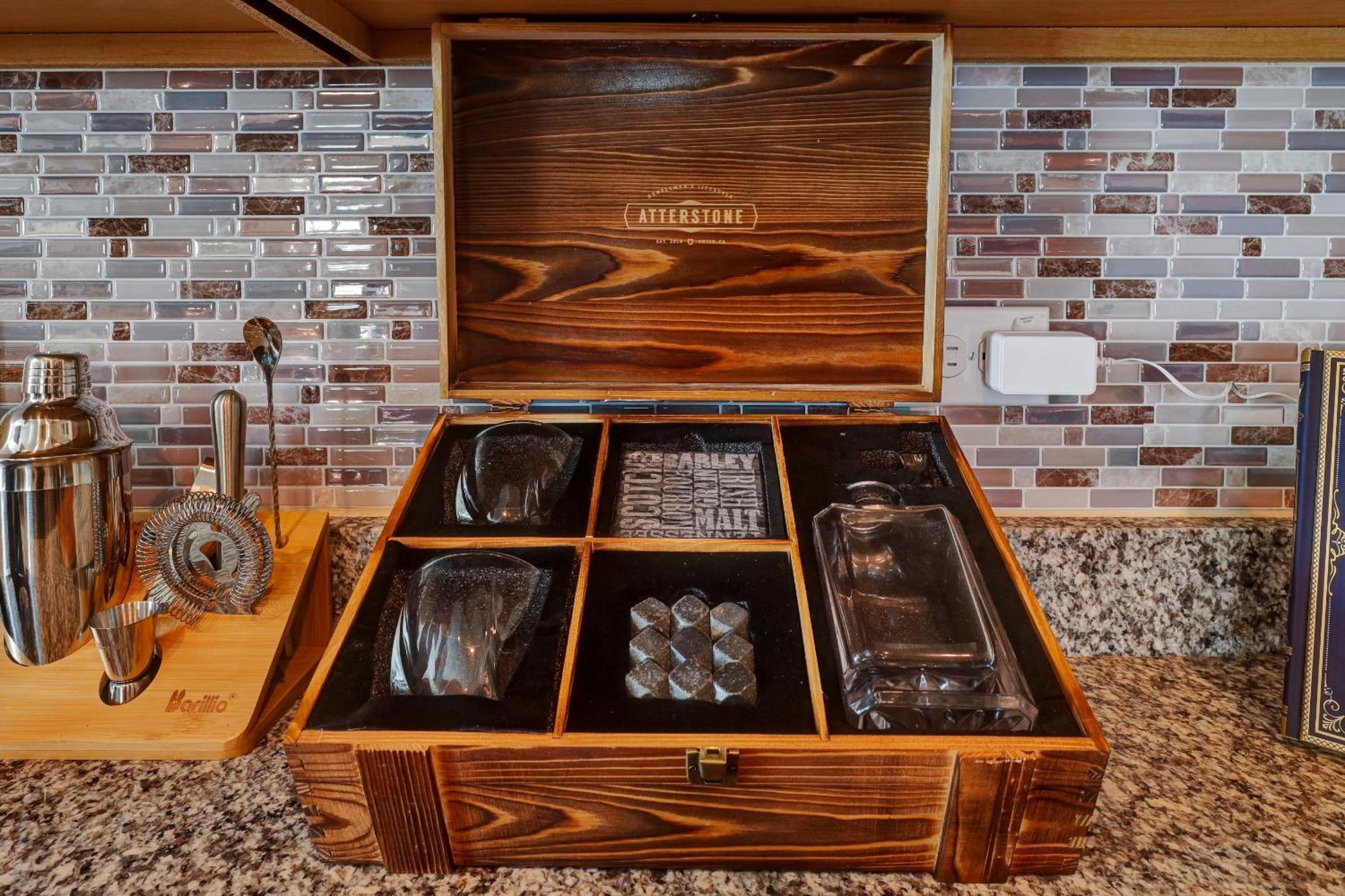 Speakeasy - A Birdy Vacation Rental ซานอันโตนิโอ ภายนอก รูปภาพ